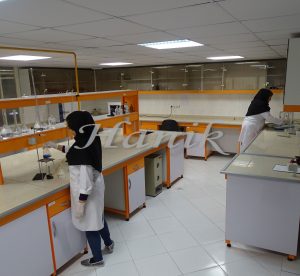 آزمایشگاه میکروبیولوژی و شیمیایی